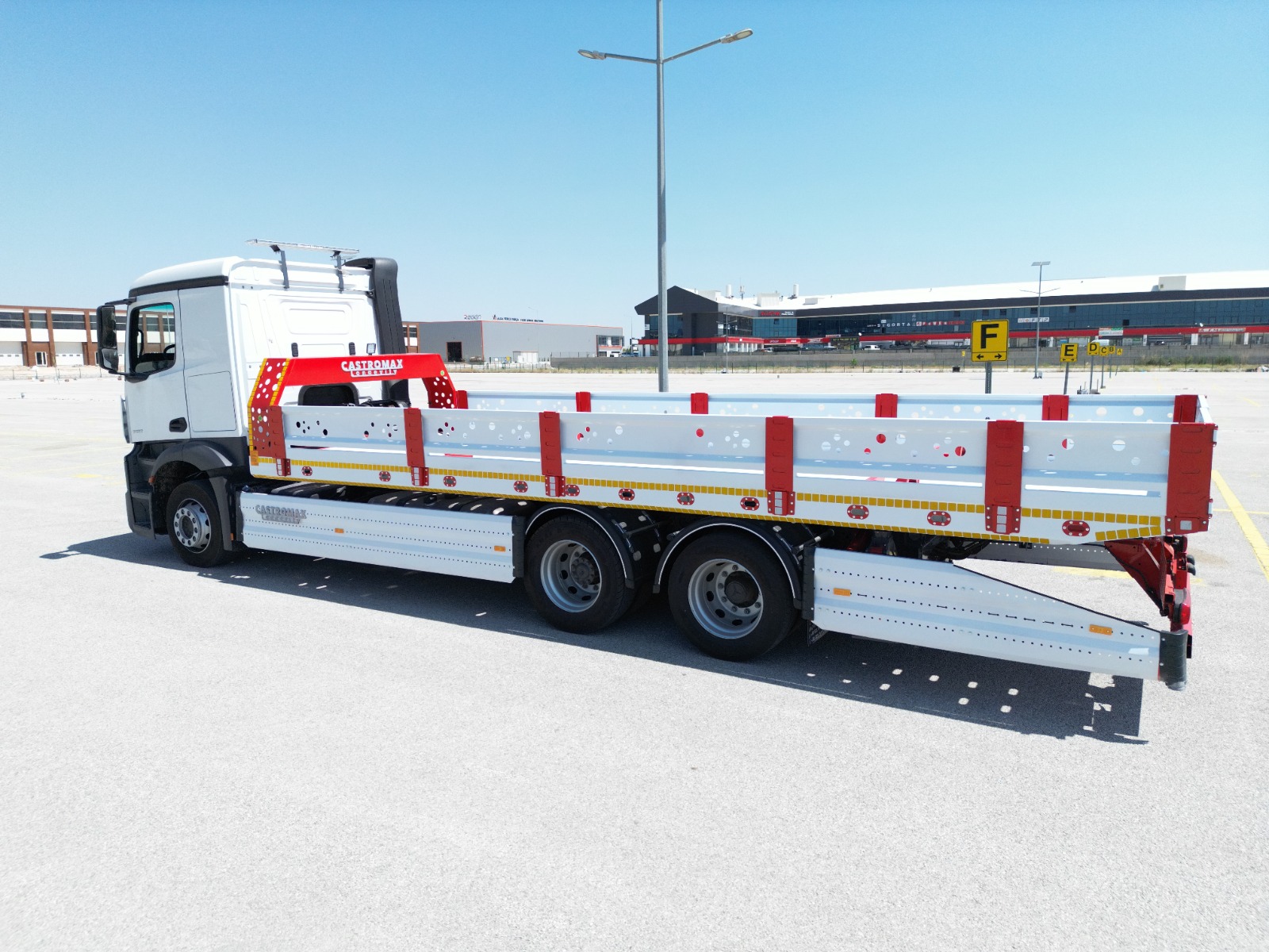 Worldwide freight services